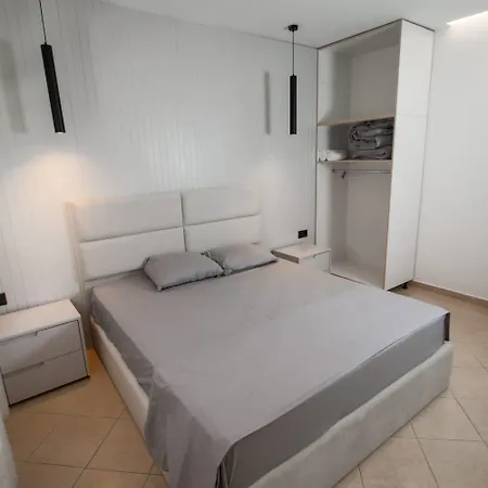 Sarande Apartment Apartment *
